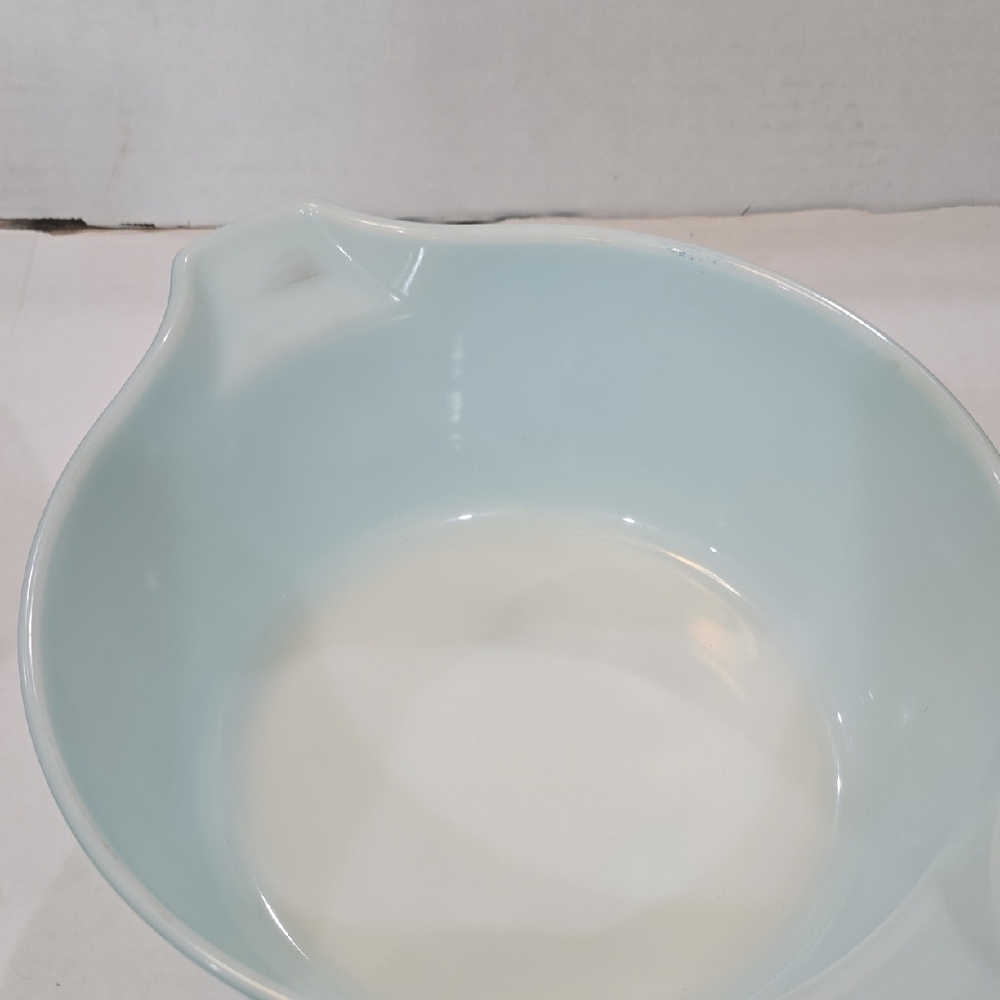 Pyrex Amish Butterprint Nesting Multi Use Bowls. 2 Pc. EUC - Picture 5 of 7